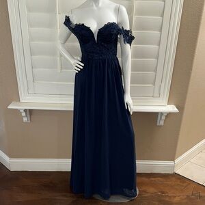 Soieblu Off Shoulder Sweetheart Neckline Dress Maxi Dress